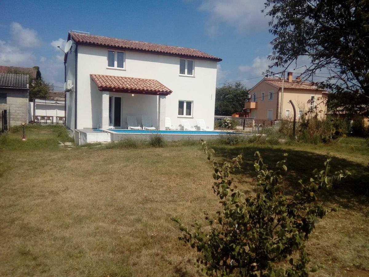 Pool House - Medulin Riviera Apartment Exterior photo