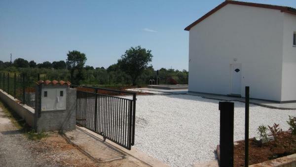 Pool House - Medulin Riviera Apartment Exterior photo